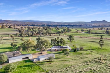 75 McLeod Lane Mansfield VIC 3722 - Image 1