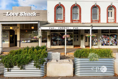 24 Hargraves Street Castlemaine VIC 3450 - Image 3