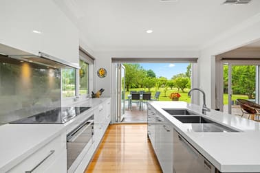 Click to view all images 112 Sandy Point Road Balnarring VIC 3926 - Image 3