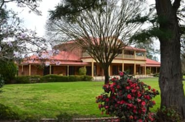 Click to view all images 164 Toms Lane Wagga Wagga NSW 2650 - Image 2