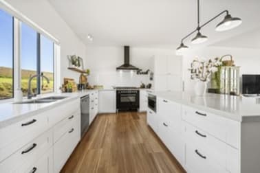 Click to view all images 164 Byers Road Crows Nest QLD 4355 - Image 3