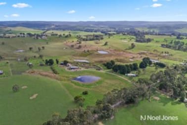 Click to view all images 114 Burns Road Glenburn VIC 3717 - Image 3