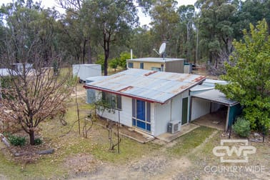 137 Aberdeen Road Gilgai NSW 2360 - Image 2