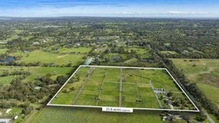 Click to view all images 940 North Road Pearcedale VIC 3912 - Image 2