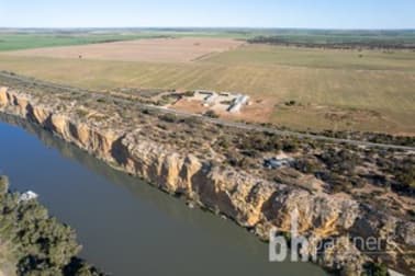 Click to view all images 4457 Hunter Road Nildottie SA 5238 - Image 2