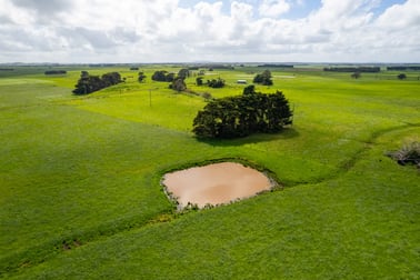 19 Harneys Road Garvoc VIC 3265 - Image 2