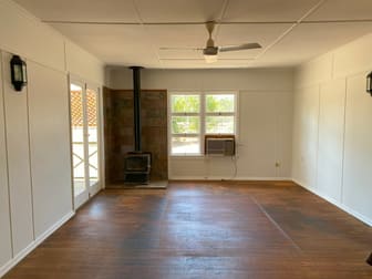 34 Kelly Road Spring Creek QLD 4343 - Image 3