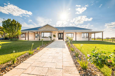 758 Plush Hannans Road Lower Norton VIC 3401 - Image 2