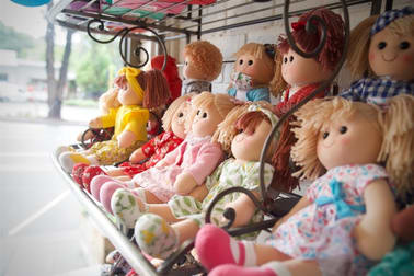 Clothing & Accessories  business for sale in Melbourne - Image 3