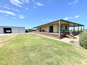 73 Chickerloo Road Elliston SA 5670 - Image 2