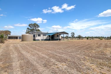 43 Glengallan Road Emerald QLD 4720 - Image 2