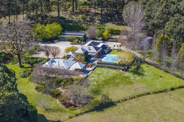 38 Glen Echo Court Mount Macedon VIC 3441 - Image 2