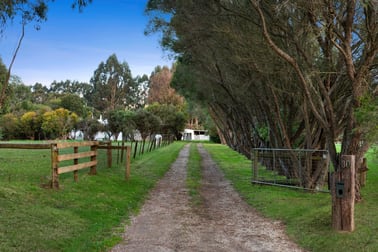 30 Swayns Lane Deans Marsh VIC 3235 - Image 3