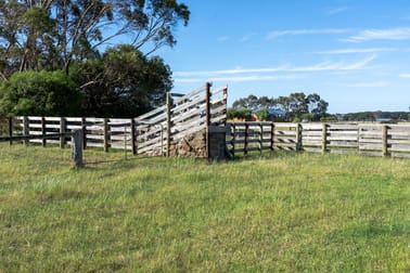 831 Koroit-Woolsthorpe Road Koroit VIC 3282 - Image 1