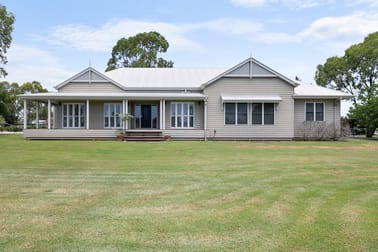 222 Glengallan Road Emerald QLD 4720 - Image 1