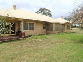 'Ellerslie'/136 Bullecourt Rd Corowa NSW 2646 - Image 2