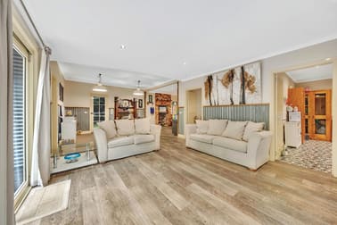 5565 Great Alpine Road Ovens VIC 3738 - Image 3