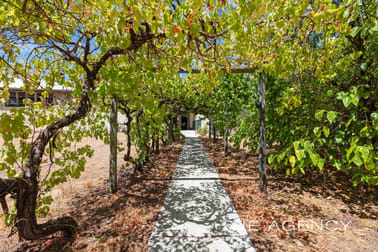 198 Falls Heights Gidgegannup WA 6083 - Image 3
