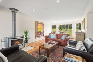 82 Hawkshill Road Canyonleigh NSW 2577 - Image 2