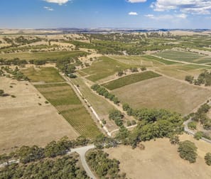 'Highview' Slaughterhouse Road Clare SA 5453 - Image 1