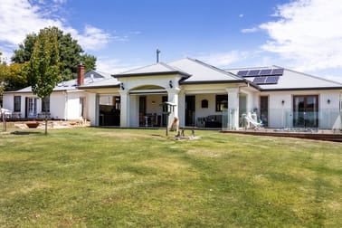 33 Collins Road Summertown SA 5141 - Image 2