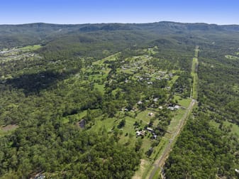 30 Wallaces Road Withcott QLD 4352 - Image 3