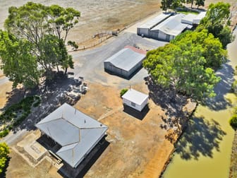 74 Mitchell Avenue Invergordon VIC 3636 - Image 1