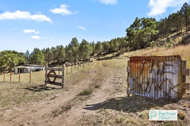 "Pine Villa" New England Highway Moonbi NSW 2353 - Image 1