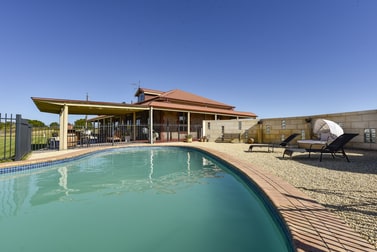 9635 SOUTHERN PORTS HIGHWAY Beachport SA 5280 - Image 1