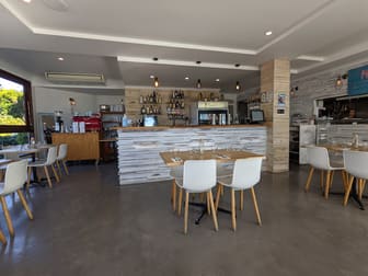 Barefoot Bar & Grill Located At 5/ 269 Gympie Terrace Noosaville QLD 4566 - Image 3