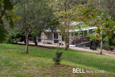 33 Coulson Road Monbulk VIC 3793 - Image 1