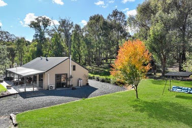 20 Bushland Close Tolmie VIC 3723 - Image 2