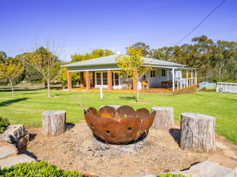 'Meadow Bank' 104 Morrison Bridge Rd Cowra NSW 2794 - Image 1