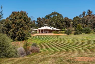 110 Blackboy Gully Road Wandering WA 6308 - Image 2