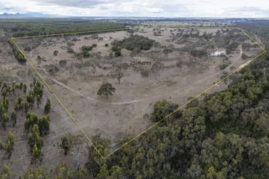 Click to view all images 1250 Lynchs Crossing Rd Glenthompson VIC 3293 - Image 1