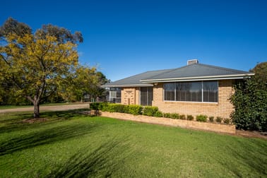 'Monterey Park' 76 Noonbinna East Road Cowra NSW 2794 - Image 1