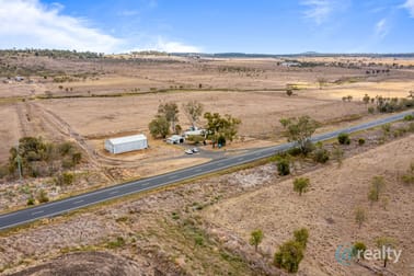 4530 Gore Highway Yarranlea QLD 4356 - Image 2