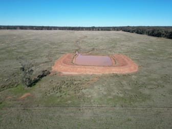 977 Schmidts Road Temora NSW 2666 - Image 2