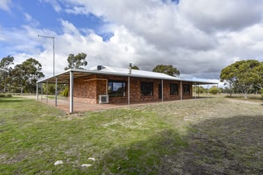 57 Bob Morton Road Keith SA 5267 - Image 2