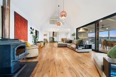 352 Star Lane Wooragee VIC 3747 - Image 3