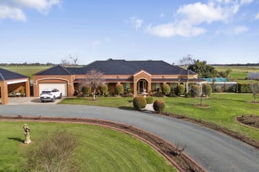 154 Railway Road Rochester VIC 3561 - Image 1