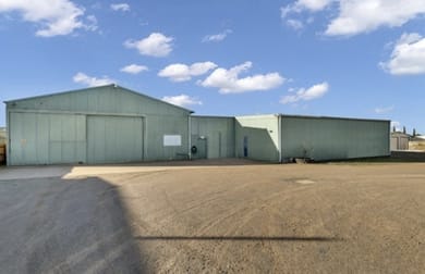 76 Cuttriss Road Werribee South VIC 3030 - Image 2