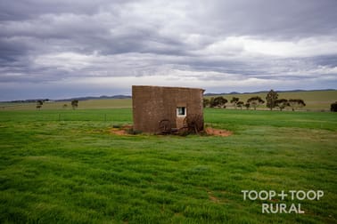 59 Schuppan Road Emu Downs SA 5381 - Image 2