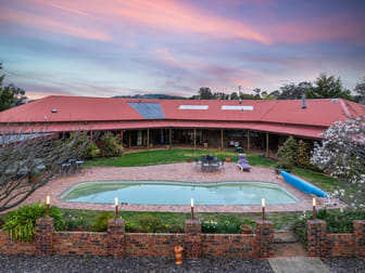 "The Farm" 54 Tallawong Close Wallaroo NSW 2618 - Image 1