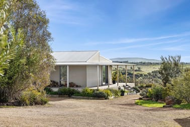 90 Knight Road Mia Mia VIC 3444 - Image 1