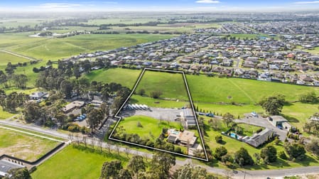 30 & 4 Ashworth Drive Traralgon VIC 3844 - Image 3