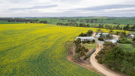 24 Schirmer Rd Saddleworth SA 5413 - Image 3
