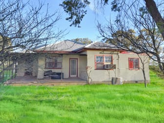 Click to view all images 40 Koorawatha Road Greenethorpe NSW 2809 - Image 2