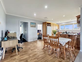 18 Curragh Moor Road Carisbrook VIC 3464 - Image 3