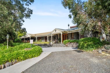33 Cadana Road Gisborne South VIC 3437 - Image 2